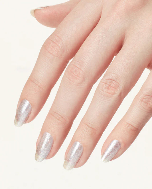 OPI Nails the Runway #MI08